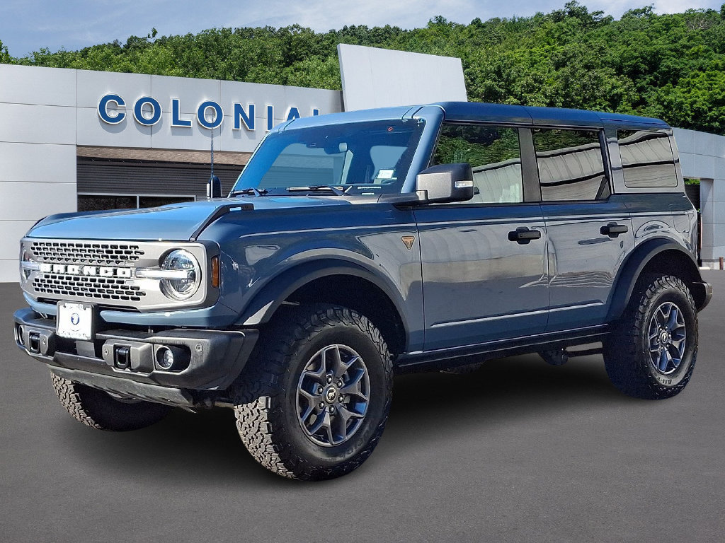 Used 2025 Ford Bronco Badlands AWD/4WD image 3