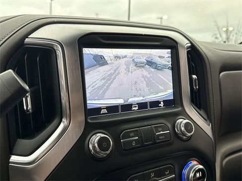 Used 2021 GMC Sierra 1500 SLT w/ SLT Premium Plus Package image 17