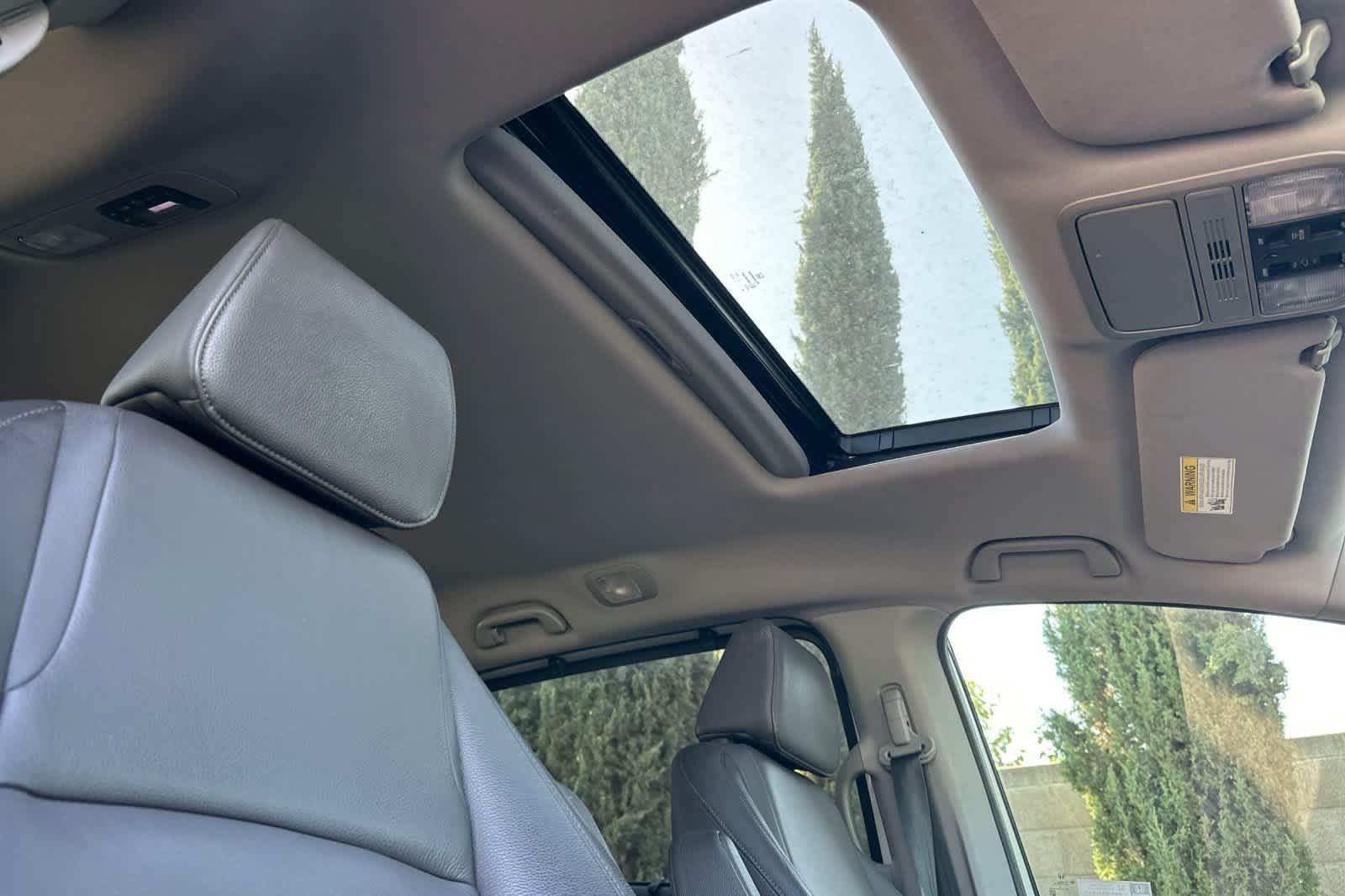 Used 2019 Honda Odyssey EX-L image 19