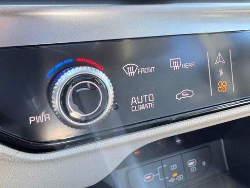 New 2026 Kia Sorento S w/ S Panoramic Sunroof Package image 24