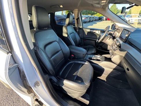 Used 2020 Ford Escape SEL AWD/4WD image 10