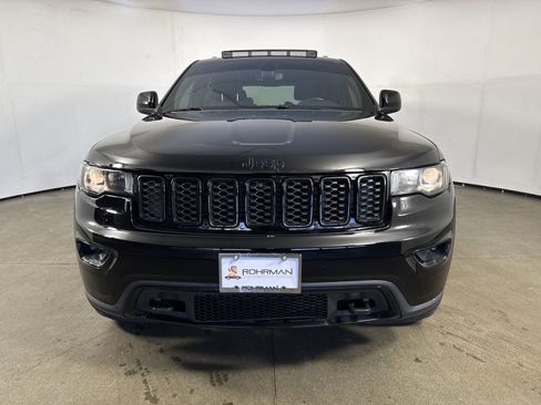 Used 2019 Jeep Grand Cherokee Laredo image 26