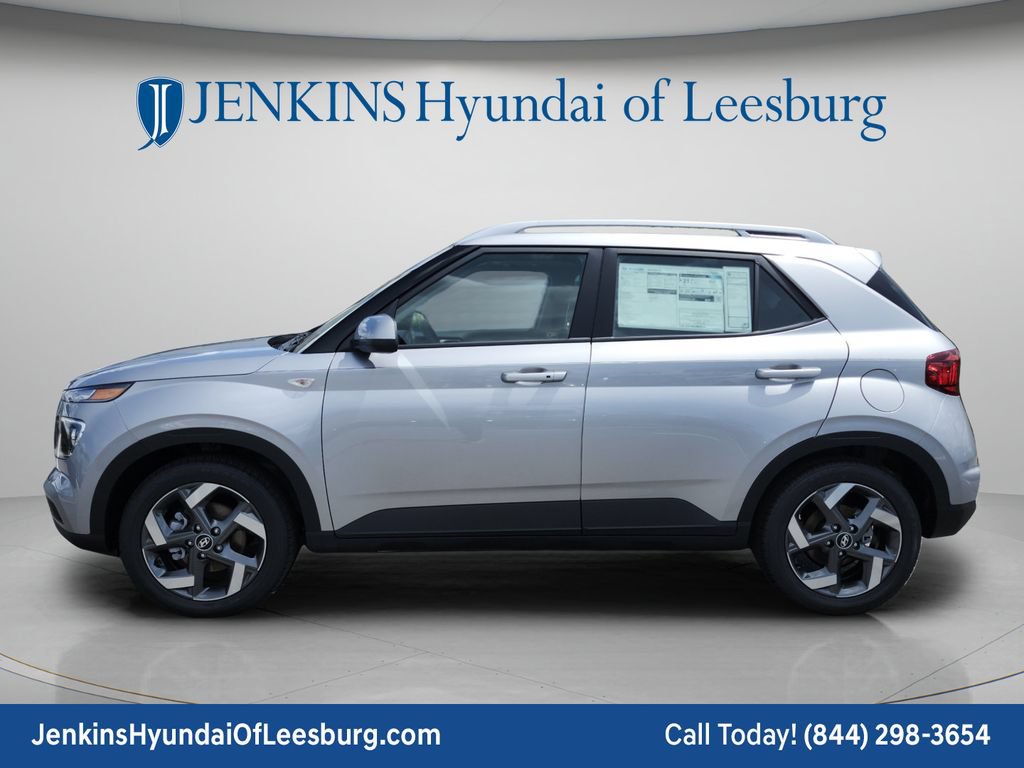 New 2026 Hyundai Venue SEL FWD image 9