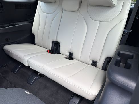 Used 2021 Hyundai Palisade SEL w/ Premium Package AWD/4WD image 21