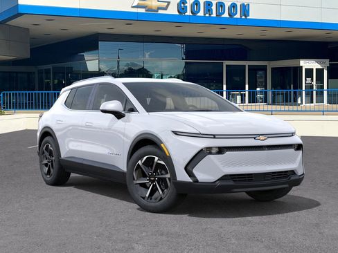 New 2026 Chevrolet Equinox EV LT image 7