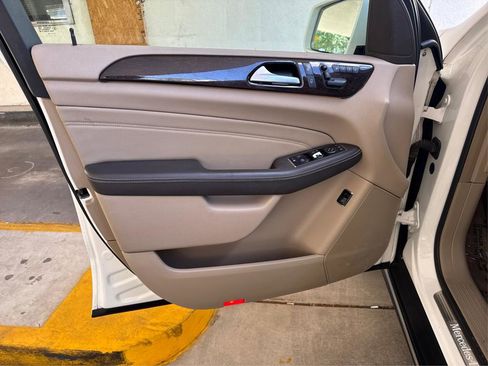 Used 2014 Mercedes-Benz ML 350 2WD image 31