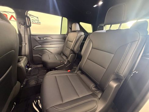 Used 2026 Chevrolet Traverse LT AWD/4WD image 39