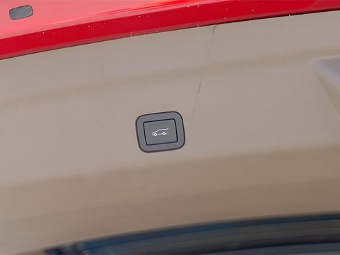 New 2026 GMC Yukon Denali w/ Sun & Power Step Package image 30