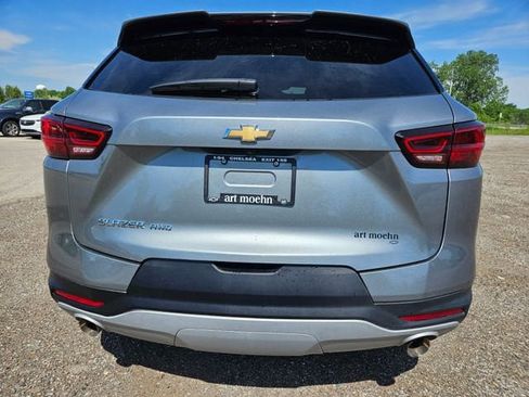 Used 2025 Chevrolet Blazer LT AWD/4WD image 6