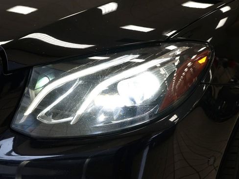 Used 2019 Mercedes-Benz E 300 4MATIC image 23