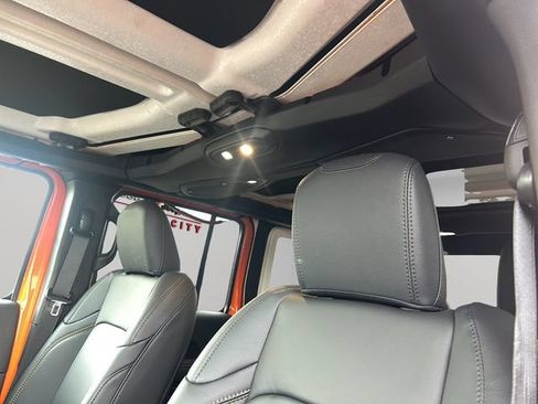 New 2025 Jeep Wrangler Unlimited Sahara w/ Safety Group AWD/4WD image 39