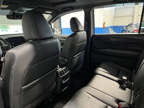 Used 2023 Honda Passport EX-L image 18