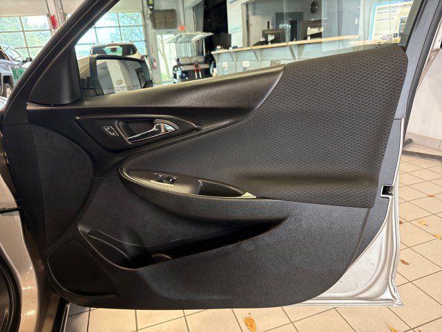 Used 2025 Chevrolet Malibu LT FWD image 30