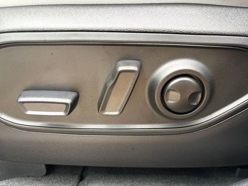 New 2026 Jeep Cherokee Limited image 15