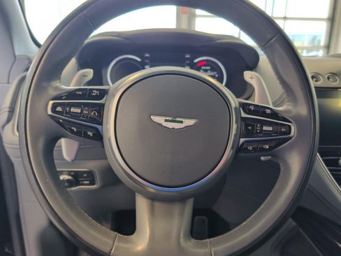 Used 2021 Aston Martin DBX AWD/4WD image 18