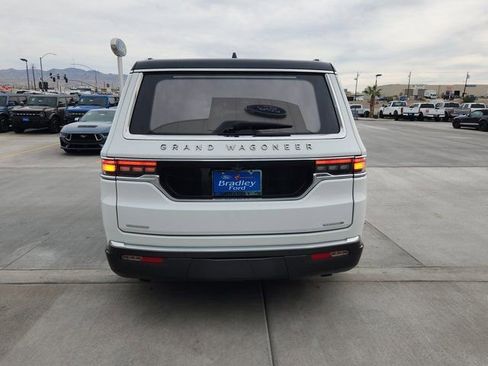 Used 2022 Jeep Grand Wagoneer Series III image 6