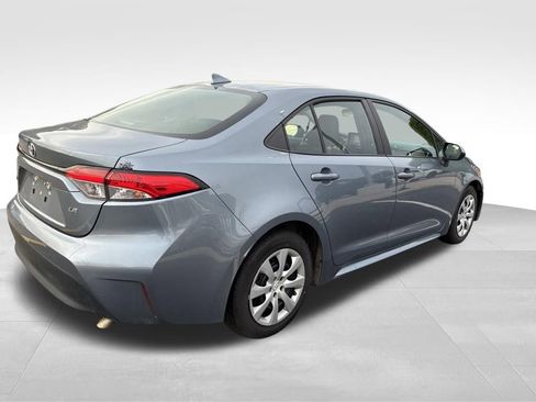 Used 2023 Toyota Corolla LE FWD image 5