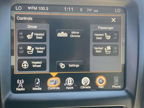 Used 2018 Jeep Cherokee Limited w/ Luxury Group image 16