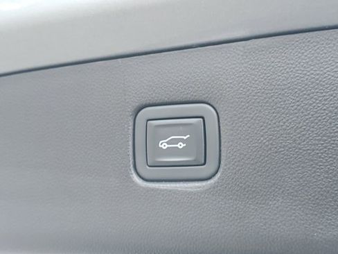 Certified 2024 Chevrolet Blazer RS FWD image 8