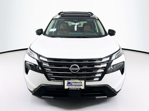 New 2026 Nissan Rogue Platinum AWD/4WD image 2