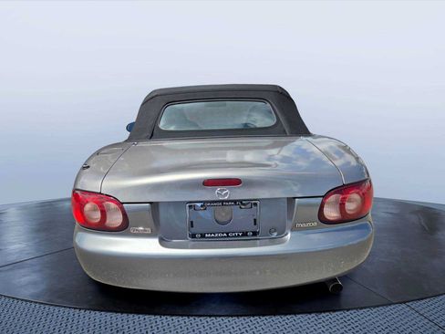 Used 2003 MAZDA MX-5 Miata LS RWD image 4