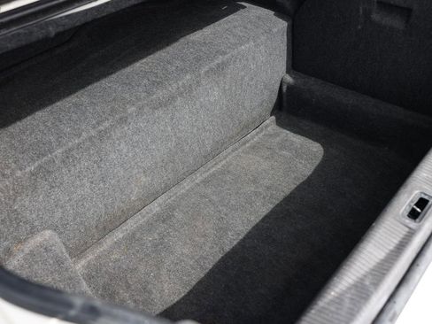 Used 2006 Lincoln Town Car Signature image 23