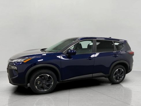 Certified 2025 Nissan Rogue SV image 8
