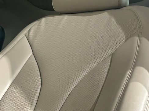 Used 2023 Lincoln Nautilus Reserve AWD/4WD image 40