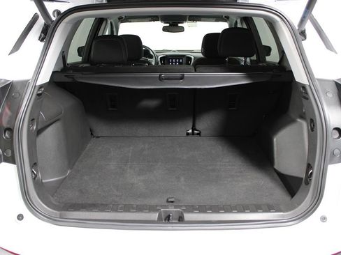 Used 2023 GMC Terrain SLE w/ Driver Convenience Package image 39