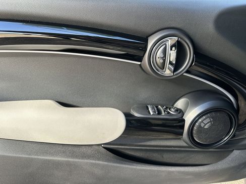 Used 2023 MINI Cooper SE image 28