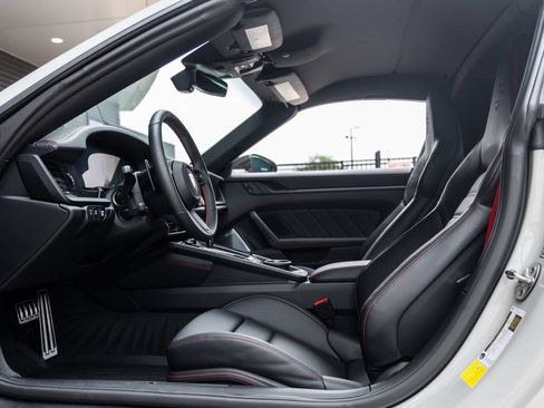 Used 2026 Porsche 911 Targa 4 GTS AWD/4WD image 30