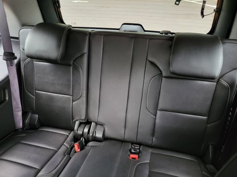 Used 2015 GMC Yukon Denali w/ Touring Package AWD/4WD image 33