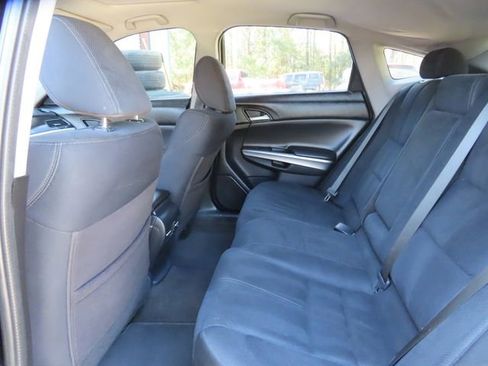 Used 2014 Honda Crosstour EX image 25