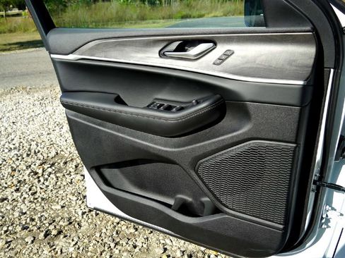 New 2025 Jeep Grand Cherokee L Limited image 20