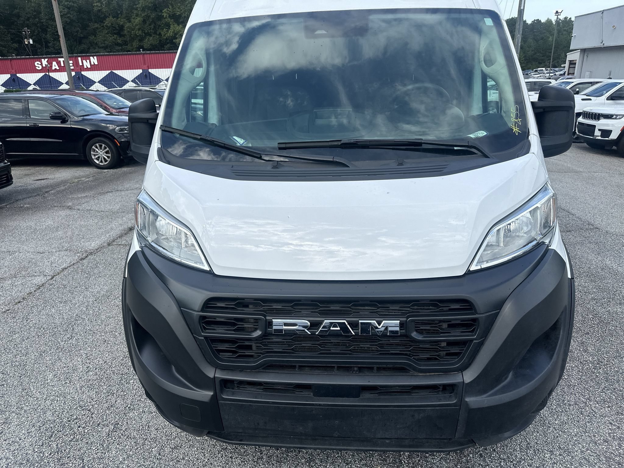 Used 2024 RAM ProMaster 2500 FWD image 8