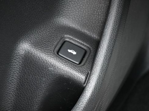 Used 2018 Honda Accord Sport image 39