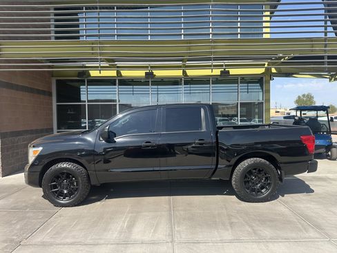 Used 2022 Nissan Titan S w/ S Utility Package RWD image 5