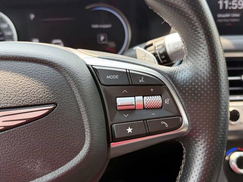 Certified 2025 Genesis G70 2.5T AWD/4WD image 23