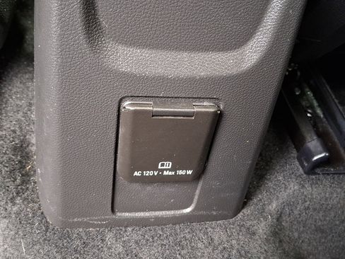 Used 2019 Buick Encore Essence AWD/4WD image 12