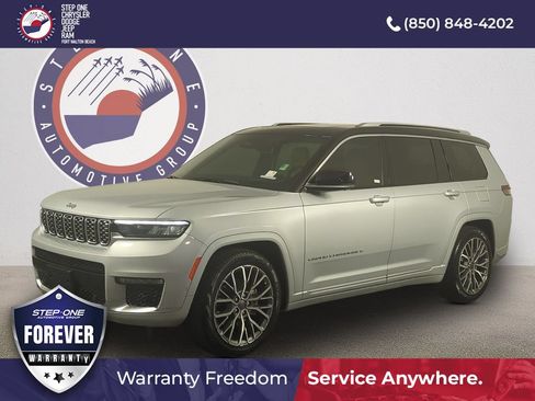 Used 2021 Jeep Grand Cherokee L Summit AWD/4WD image 2