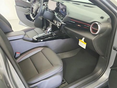 New 2026 Chevrolet Trax RS w/ Driver Confidence Package FWD image 35