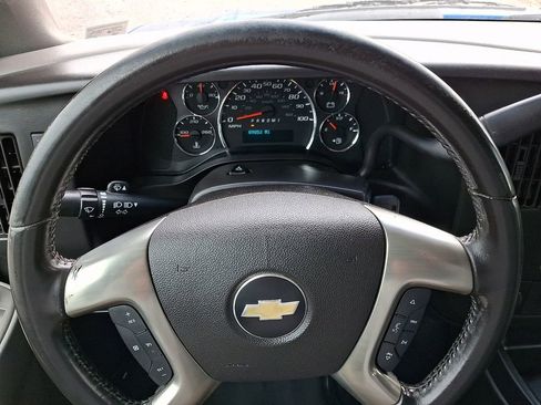 Used 2018 Chevrolet Express 2500 w/ Driver Convenience Package image 17