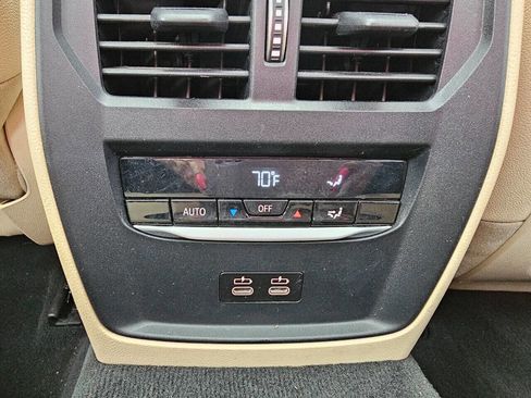 Used 2021 BMW 330i xDrive Sedan w/ Convenience Package image 28