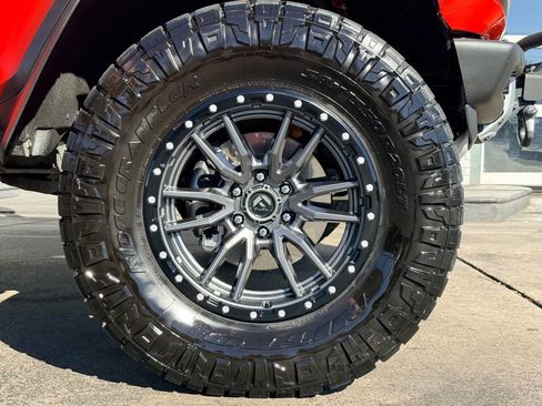 Used 2022 Ford Bronco Raptor image 13
