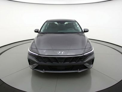 Used 2025 Hyundai Elantra SEL