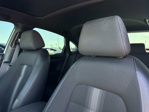 Certified 2025 Honda Civic Sport image 23