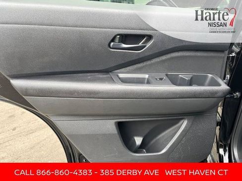Certified 2025 Nissan Pathfinder SV AWD/4WD image 19