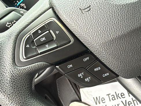 Used 2018 Ford Escape SE FWD image 10