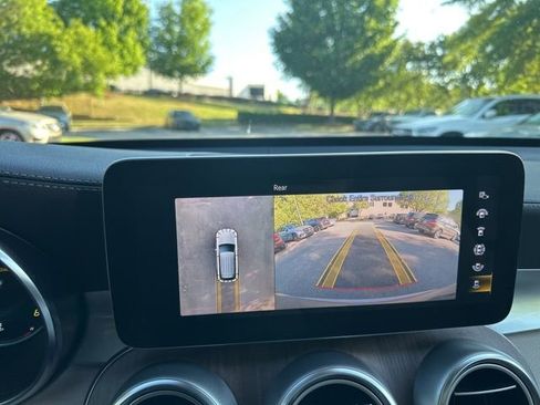 Used 2020 Mercedes-Benz GLC 300 4MATIC image 21