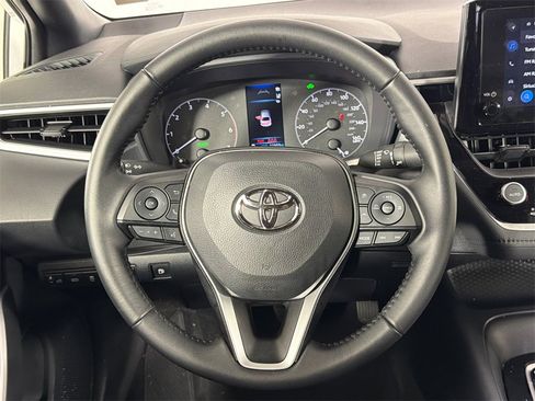 Used 2025 Toyota Corolla SE image 23
